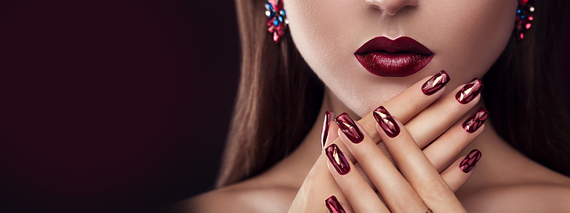 Latina onglerie - Place a louer pour prothésiste ongulaire indépendante  #nails #alouer #genève #ağva